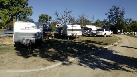 Taroom Caravan & Tourist Park - Accommodation Gladstone 2