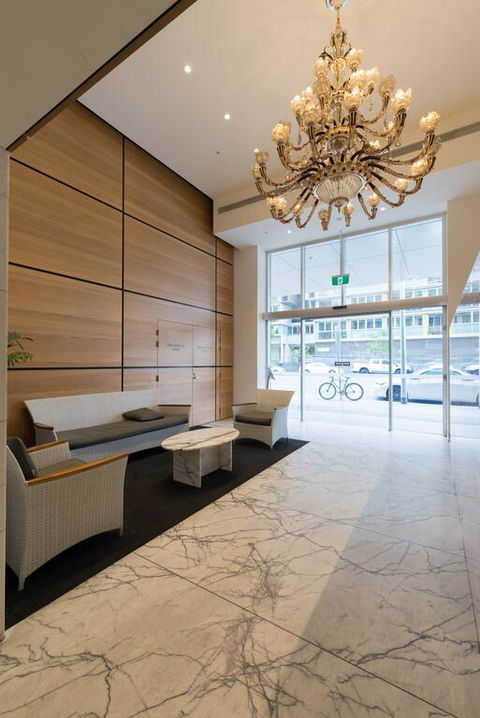 Tasha's Apartments On Morphett - Accommodation Gladstone 3