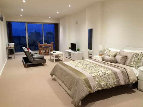 Tasha's Apartments On Morphett - Accommodation Gladstone 0