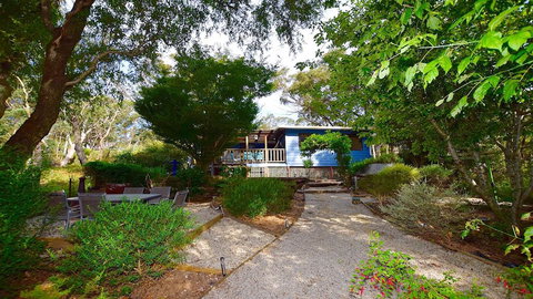 Teach Na Cairde - House Of Friends - Accommodation Gladstone 0