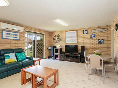 Tee Jays - Sawtell, NSW - Accommodation Gladstone 0