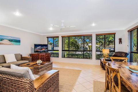 Tekani - Lennox Head - Accommodation Gladstone 2