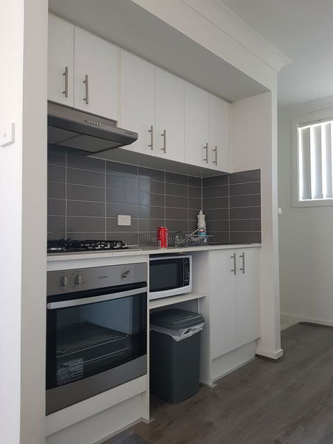 Tempe Street - Accommodation Gladstone 1