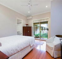 The Acreage Luxury BB and Guesthouse - Accommodation Gladstone