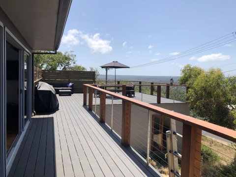 The Anglesea Beach House ADVENTURE RETREAT - Accommodation Gladstone 3