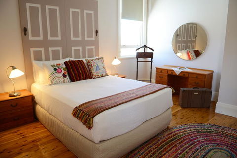 The Bank B&B West Wyalong - Accommodation Gladstone 1