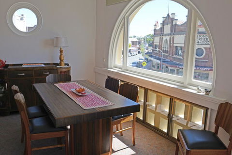 The Bank B&B West Wyalong - Accommodation Gladstone 2