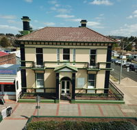 The Bank Guesthouse Glen Innes - Accommodation Gladstone