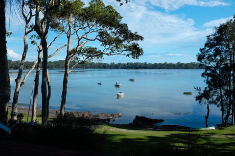 The Basin Waterfront - Accommodation Gladstone 2