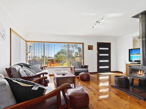 The Batch - Funky And Fun - Accommodation Gladstone 1