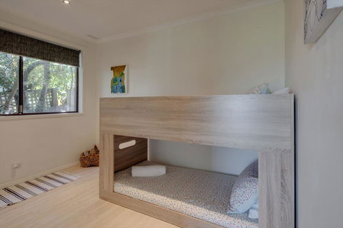 The Beach House - Accommodation Gladstone 2