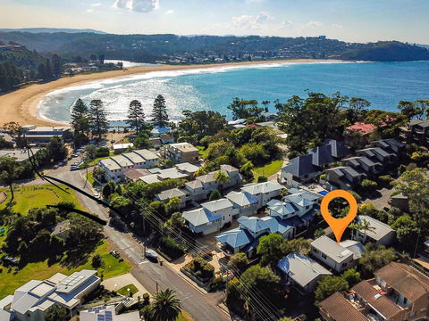 The Beach Hut Avoca Beach NSW - Accommodation Gladstone 1