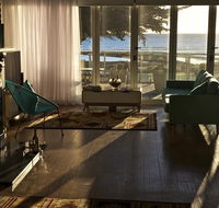 Penguin Beachfront Apartments - Accommodation Gladstone
