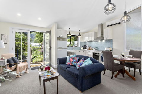Birch Lane - Accommodation Gladstone 0