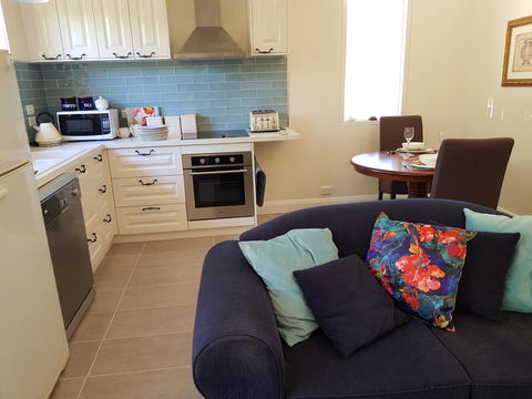 Birch Lane - Accommodation Gladstone 33