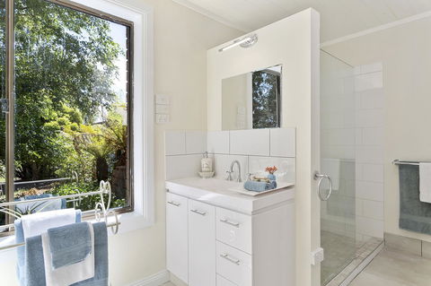 Birch Lane - Accommodation Gladstone 9