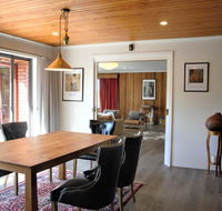 The Hobart Entrance - Accommodation Gladstone