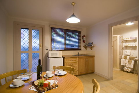 Ellie\'s Cottages - Accommodation Gladstone 24