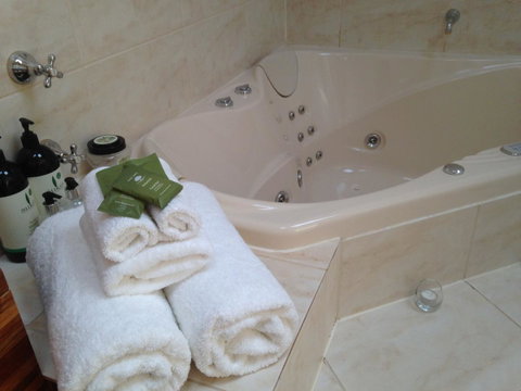 Ellie\'s Cottages - Accommodation Gladstone 22