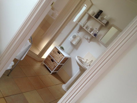 Ellie\'s Cottages - Accommodation Gladstone 23