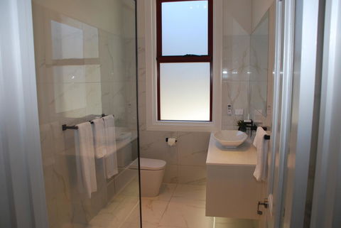 Willesden On Stoke - Accommodation Gladstone 26