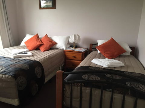 Oatlands Retreat - Accommodation Gladstone 6