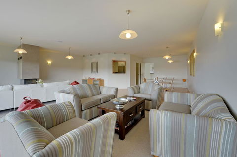 The Cove Kettering - Accommodation Gladstone 15