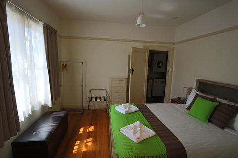 Moonah Central Apartments - Accommodation Gladstone 6