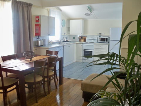 Moonah Central Apartments - Accommodation Gladstone 38