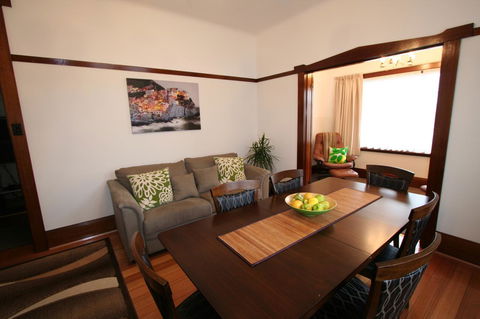 Moonah Central Apartments - Accommodation Gladstone 19