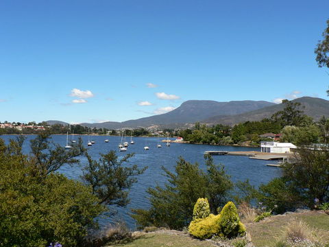 Derwent Retreat - Accommodation Gladstone 21