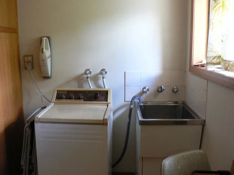 Derwent Retreat - Accommodation Gladstone 8