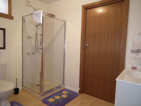 Harlea - Accommodation Gladstone 6