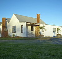 Buttons Cottage - Accommodation Gladstone