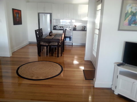 Harbour View Apartments - Accommodation Gladstone 17