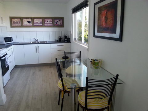 Harbour View Apartments - Accommodation Gladstone 8