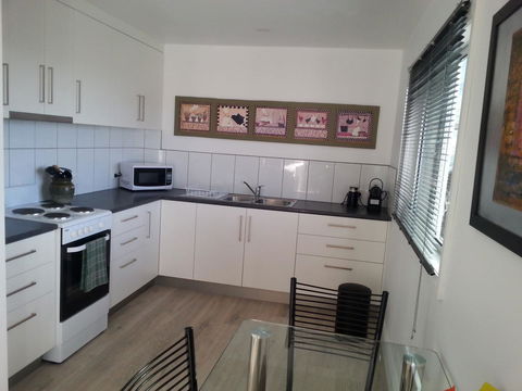 Harbour View Apartments - Accommodation Gladstone 5
