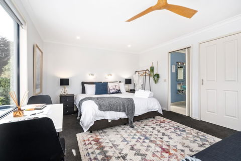Madsen Retreat - Accommodation Gladstone 7