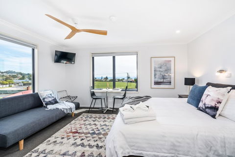 Madsen Retreat - Accommodation Gladstone 25