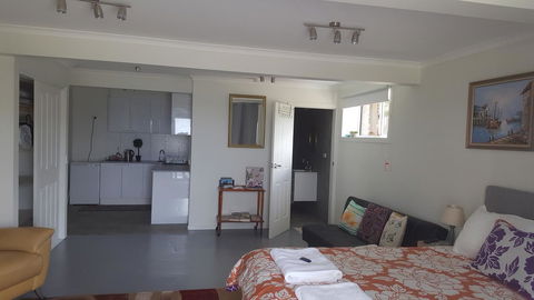 AppleBay Guest House - Accommodation Gladstone 16