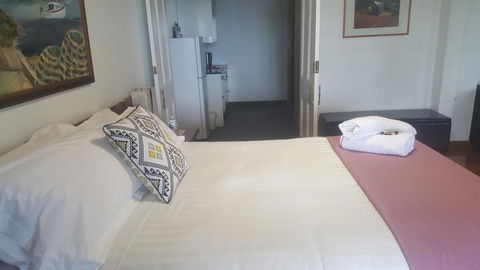 AppleBay Guest House - Accommodation Gladstone 25