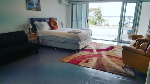AppleBay Guest House - Accommodation Gladstone 11