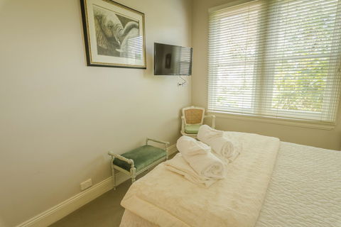 Glencoe Country Bed And Breakfast - Accommodation Gladstone 12