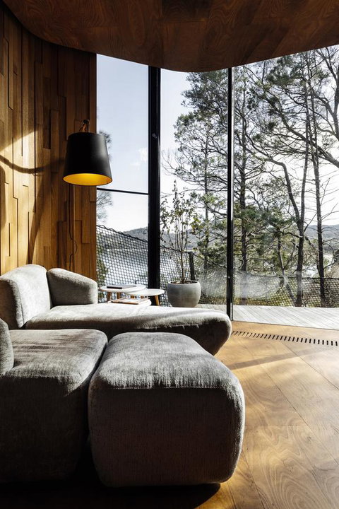 Freycinet Lodge - Accommodation Gladstone 1