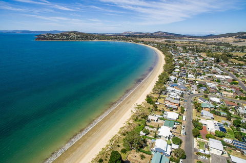 Aqua Beachfront! - Accommodation Gladstone 14