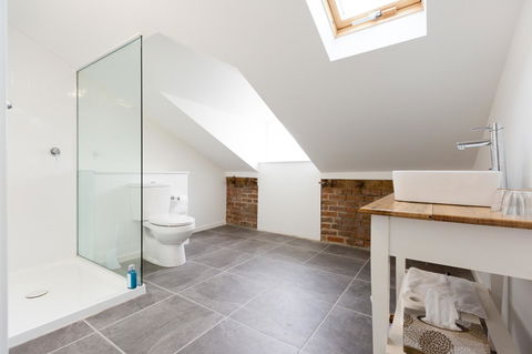 Ratho Farm - Accommodation Gladstone 6