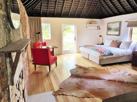 Ratho Farm - Accommodation Gladstone 2