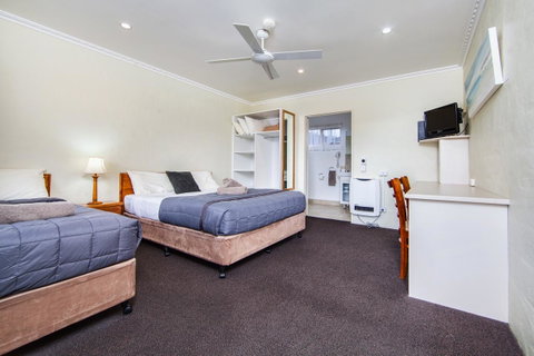 Wintersun Gardens Motel - Accommodation Gladstone 39