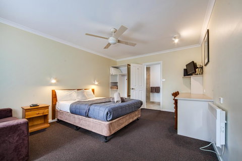Wintersun Gardens Motel - Accommodation Gladstone 10