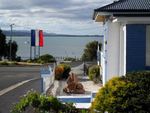 Freycinet Waters - Accommodation Gladstone 26
